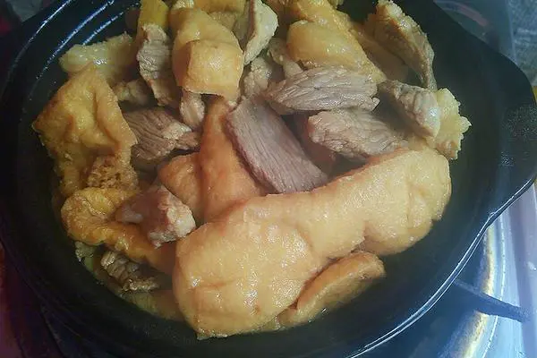 油豆腐煲瘦肉
