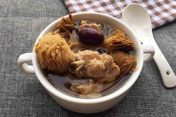 猴头菇排骨汤