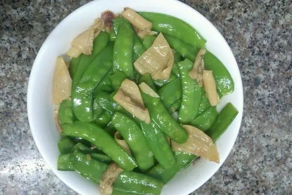 干鱿鱼炒荷兰豆