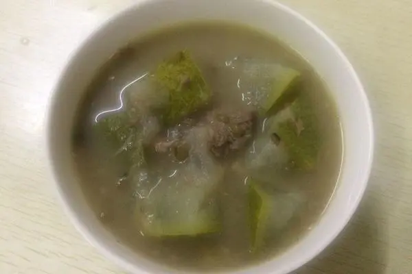 冬瓜绿豆扇骨汤