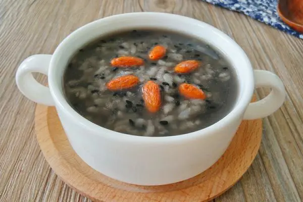 枸杞黑芝麻粥