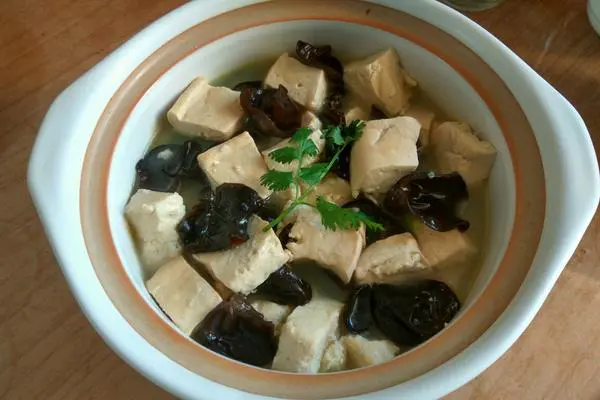 豆腐木耳汤
