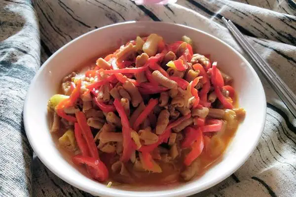 泡椒鸭肠