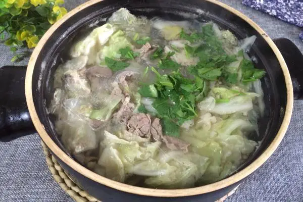 羊肉白菜粉丝煲