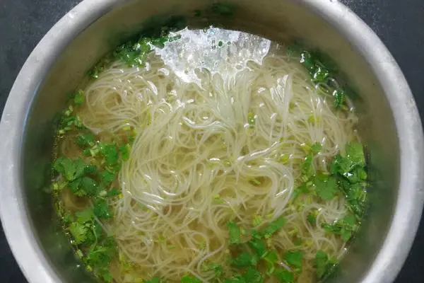 清汤 热面