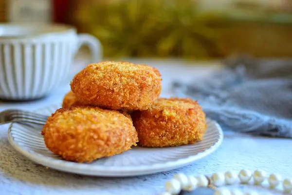 金枪鱼土豆泥饼