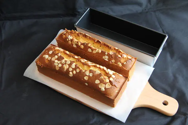 焦糖杏仁磅蛋糕