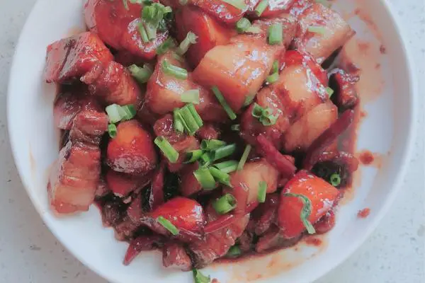 胡萝卜炖肉
