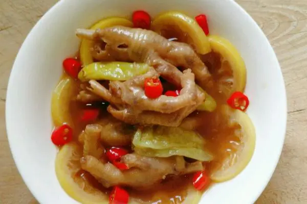 泡椒鸡爪爪