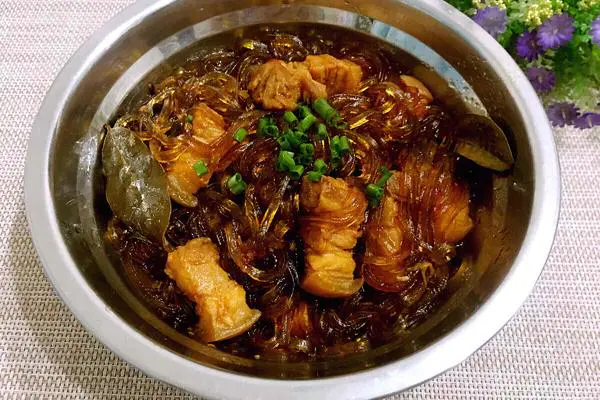 猪肉炖粉条