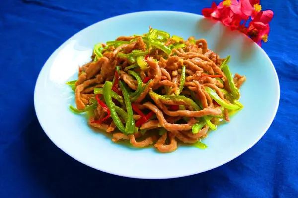 新文美食 尖椒肉丝