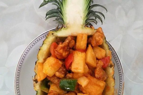 菠萝咕噜肉