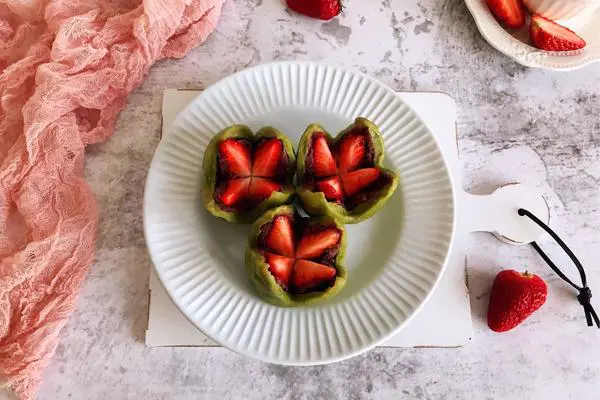 抹茶草莓大福