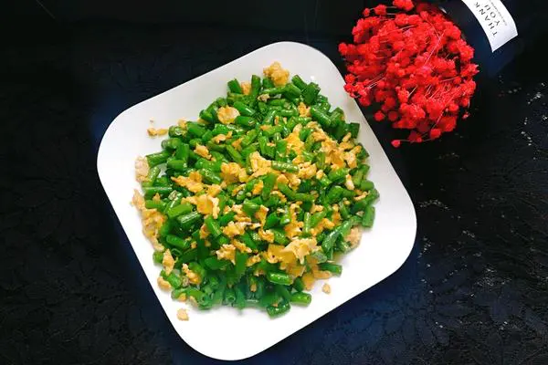 豆角炒鸡蛋
