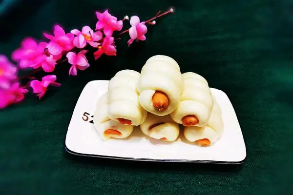 火腿肠馒头卷