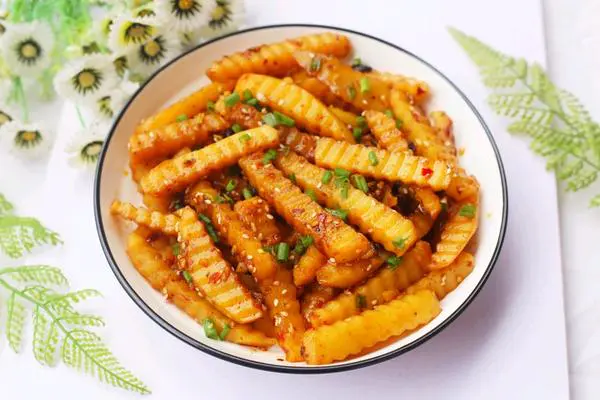 好吃到哭的凉拌狼牙土豆