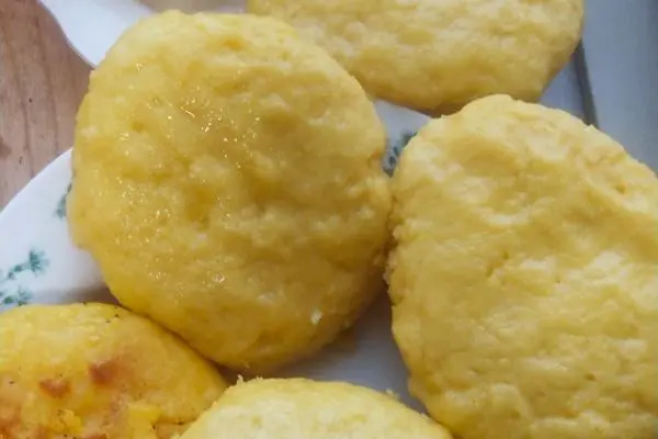 玉米饼子