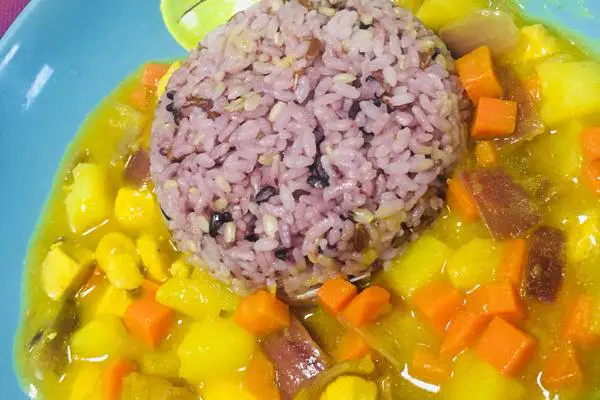 咖哩雞肉飯