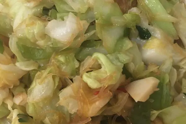 圆白菜炒粉丝