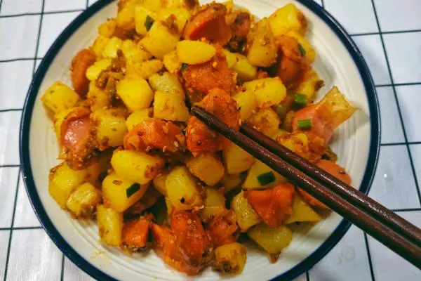 这样做的土豆比烧烤摊的还好吃