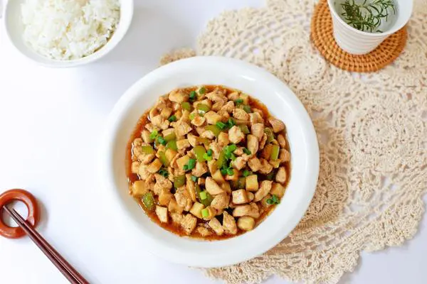 杏鲍菇炒鸡丁