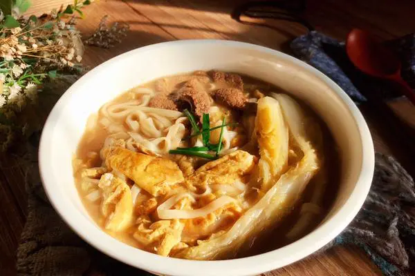 鸡蛋猪肝面