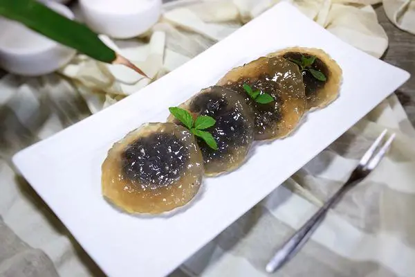 荷香水晶饼