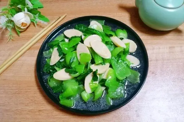 小油菜炒鸡肉肠
