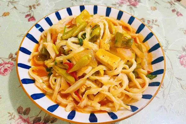 炒刀削面