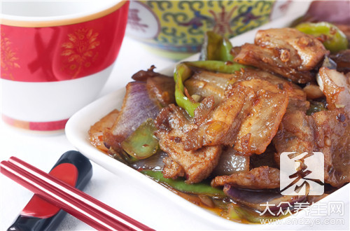 桂林米粉脆皮肉的做法