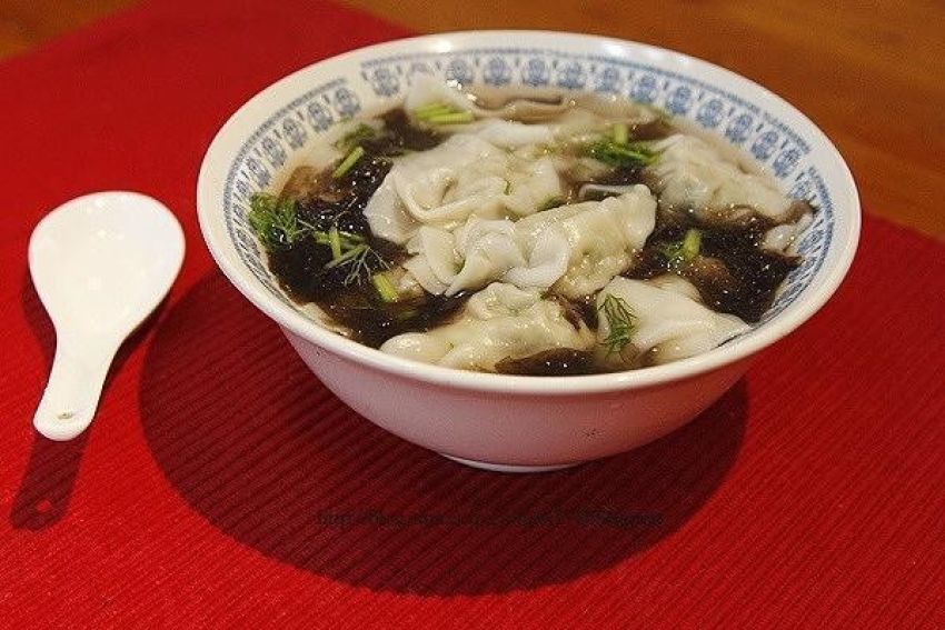 紫菜汤茴香牛肉馄饨