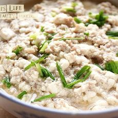 臭豆腐蒸肉饼