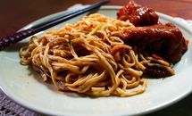 南乳猪手捞面的做法