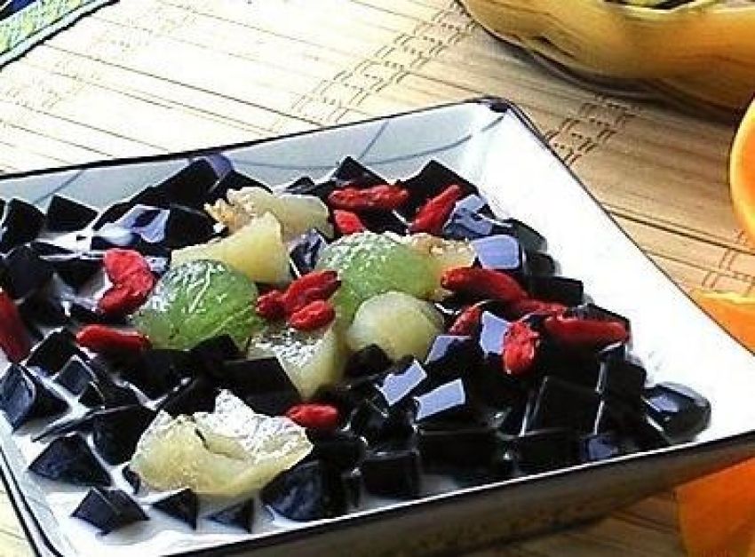 牛奶龟苓膏