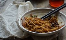 虾油鳝丝面的做法