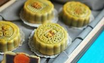 蛋黄红豆蓉月饼，低筋粉版的做法