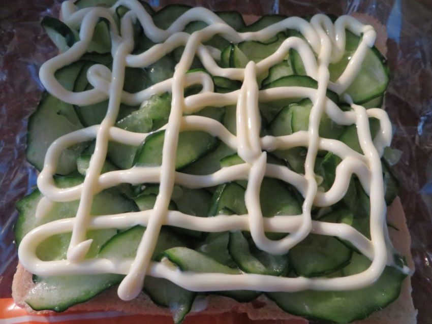 脆脆青瓜三明治