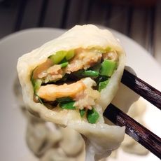 韭菜虾仁鲜肉水饺