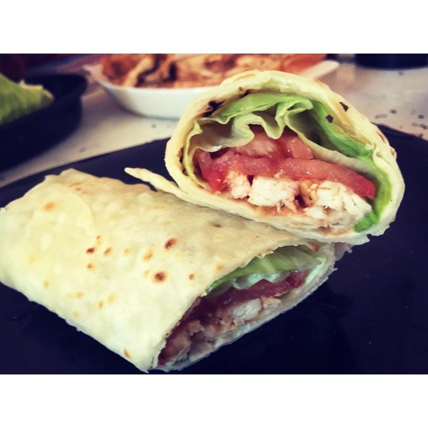 减肥瘦身低脂—鸡胸肉卷饼