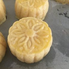 奶黄流心月饼（烤完不易变形的最终版本）