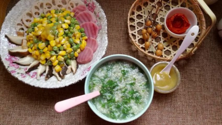 春天的野菜是个宝，推荐一款清香的荠荠菜粥~圆满素食