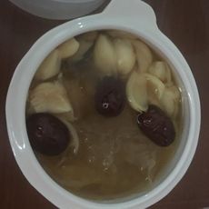 百合银耳红枣汤