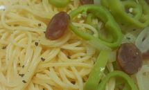 黑胡椒腊肠意面的做法