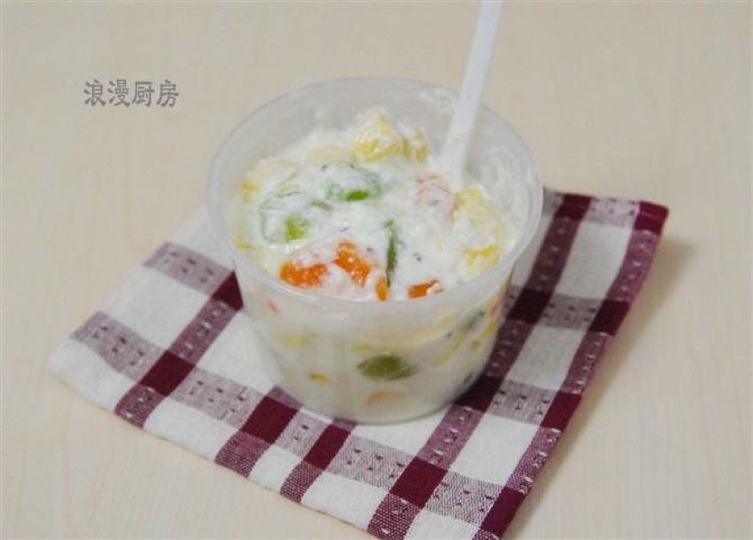 自制果粒酸奶