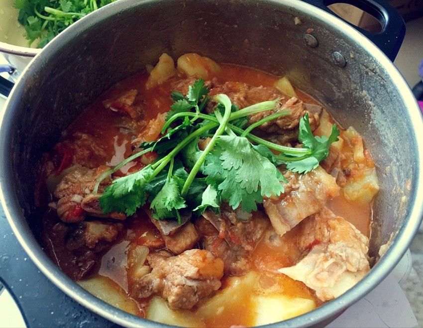 西红柿土豆炖排骨（寝室版）