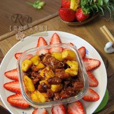 菠萝炒鸭肉粒