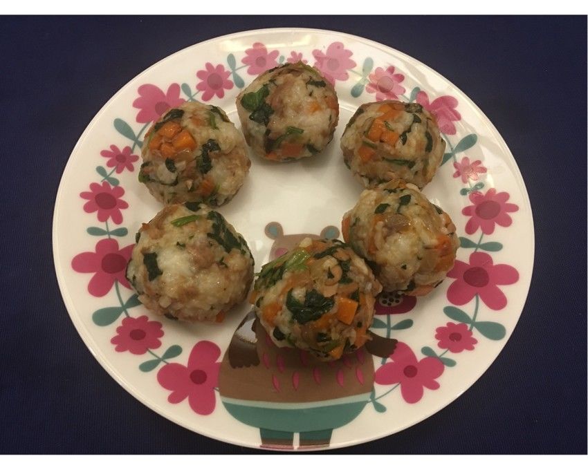 金枪鱼菠菜饭粒