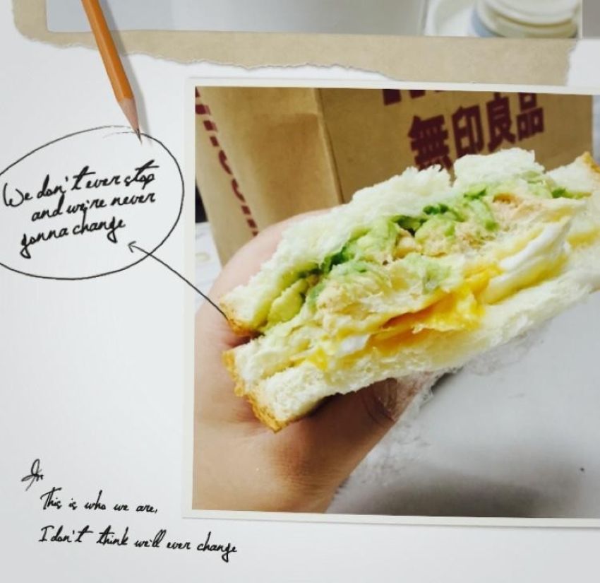 牛油果金枪鱼三明治