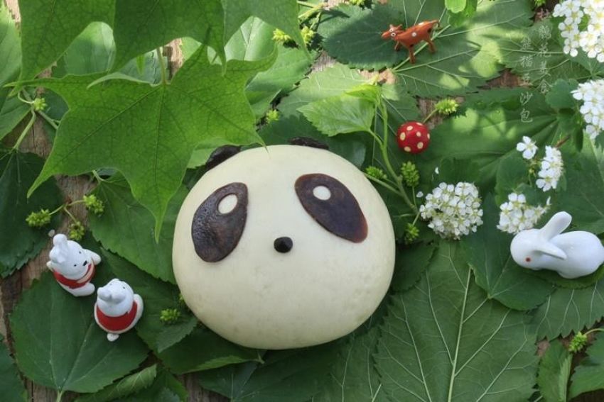萌萌哒 ~~熊猫豆沙包