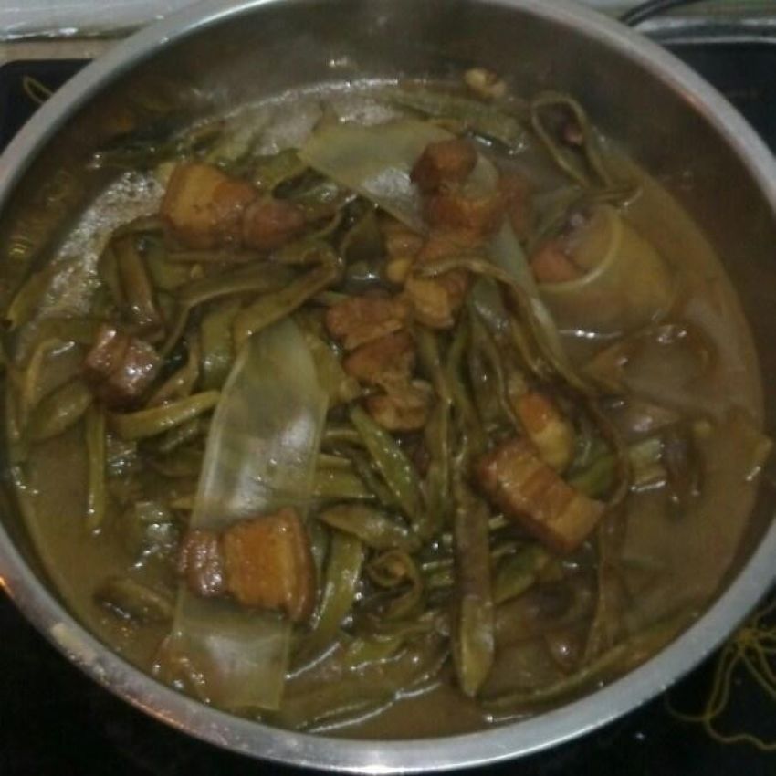 红烧肉炖干豆角